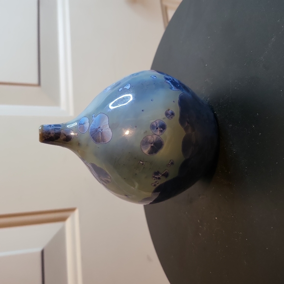 Miniature Crystalline Vase Signed DW, 4" - Picture 5 of 13